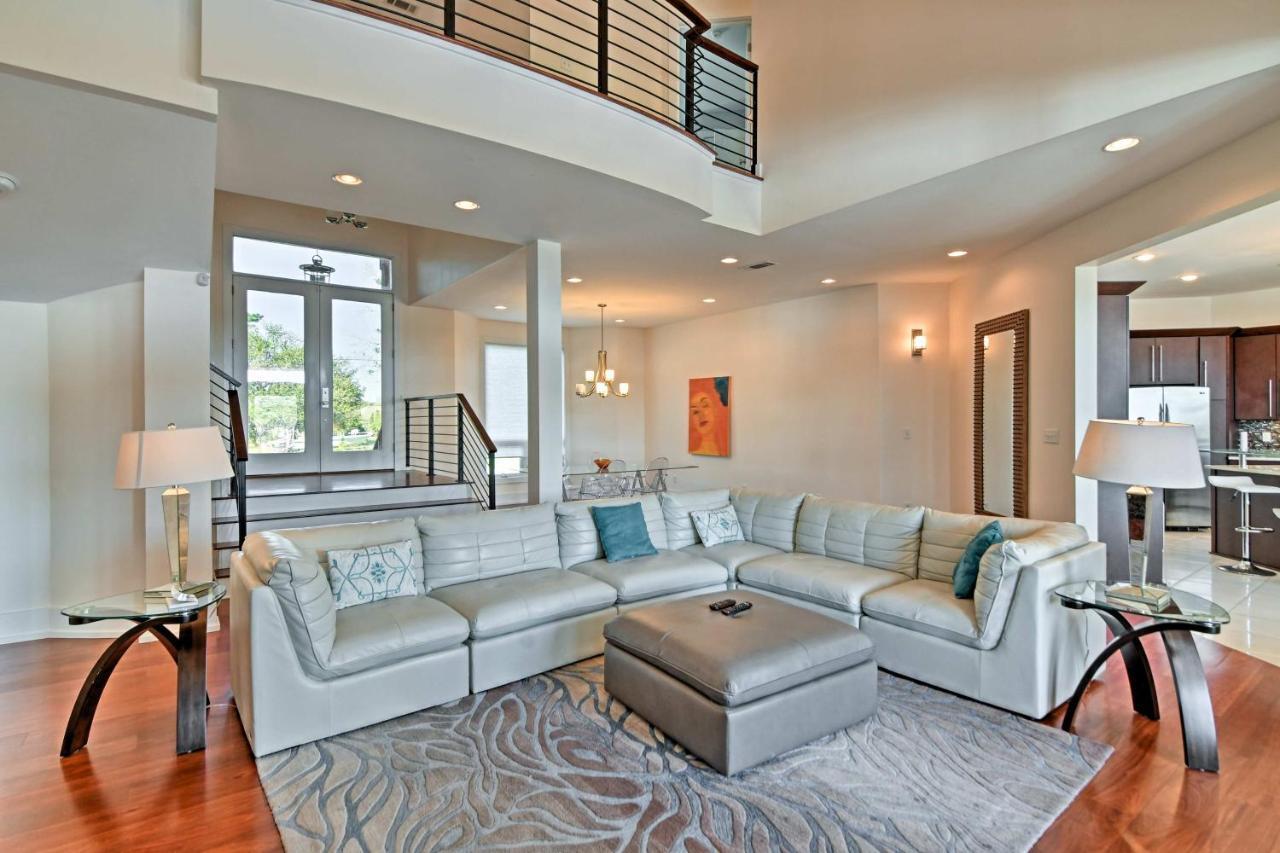 Gorgeous Ocean Springs Waterfront Home With Dock! Exterior photo